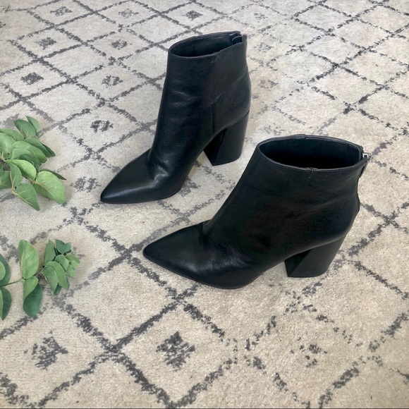 vince camuto benedie bootie